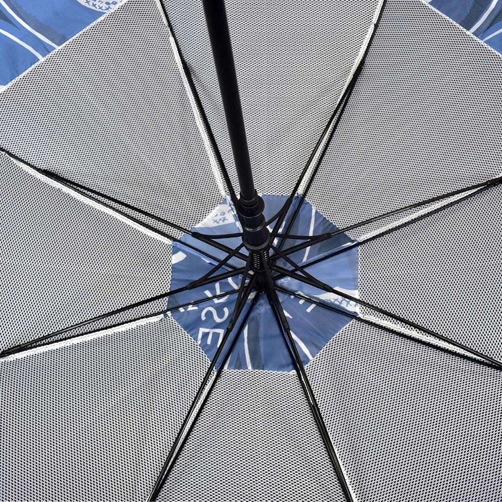 inside view of netting on inside of umbrella